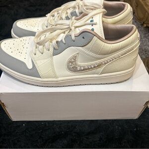 Women’s Air Jordan 1 Low’s